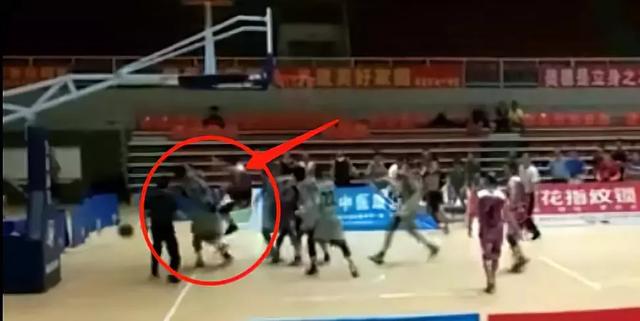  法甲纪律委员会严惩球场暴力行为  